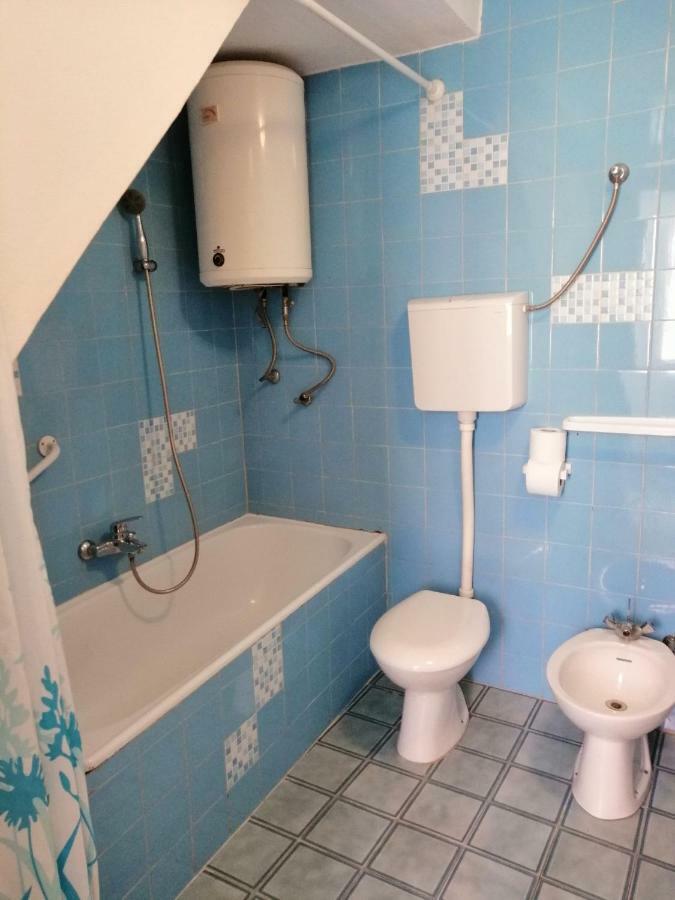 House Lotties Villa Stari Grad  Rum bild